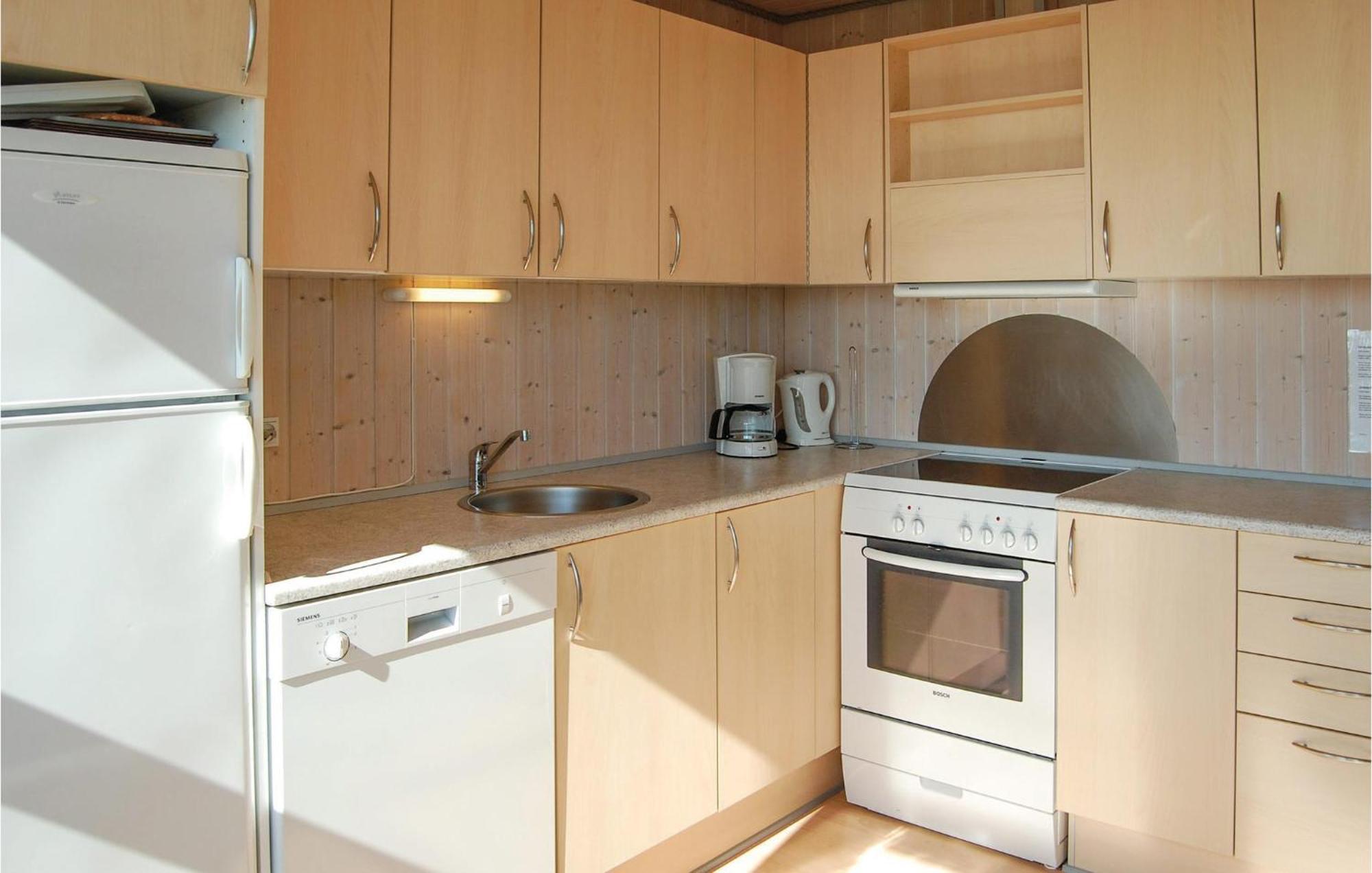 2 Bedroom Gorgeous Home In Hvide Sande Havrvig Экстерьер фото